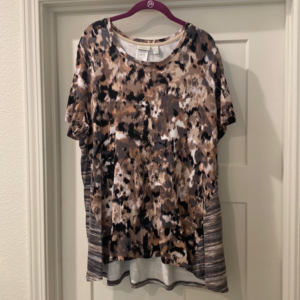 LOGO lounge, short sleeve, tee size X-LARGE. New no tags.